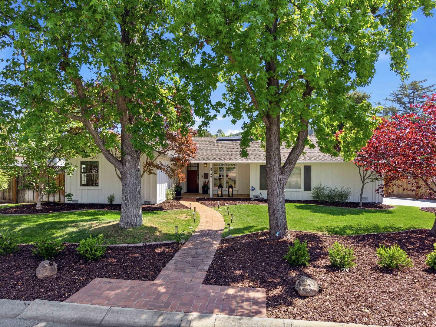 16180 Jasmine Way