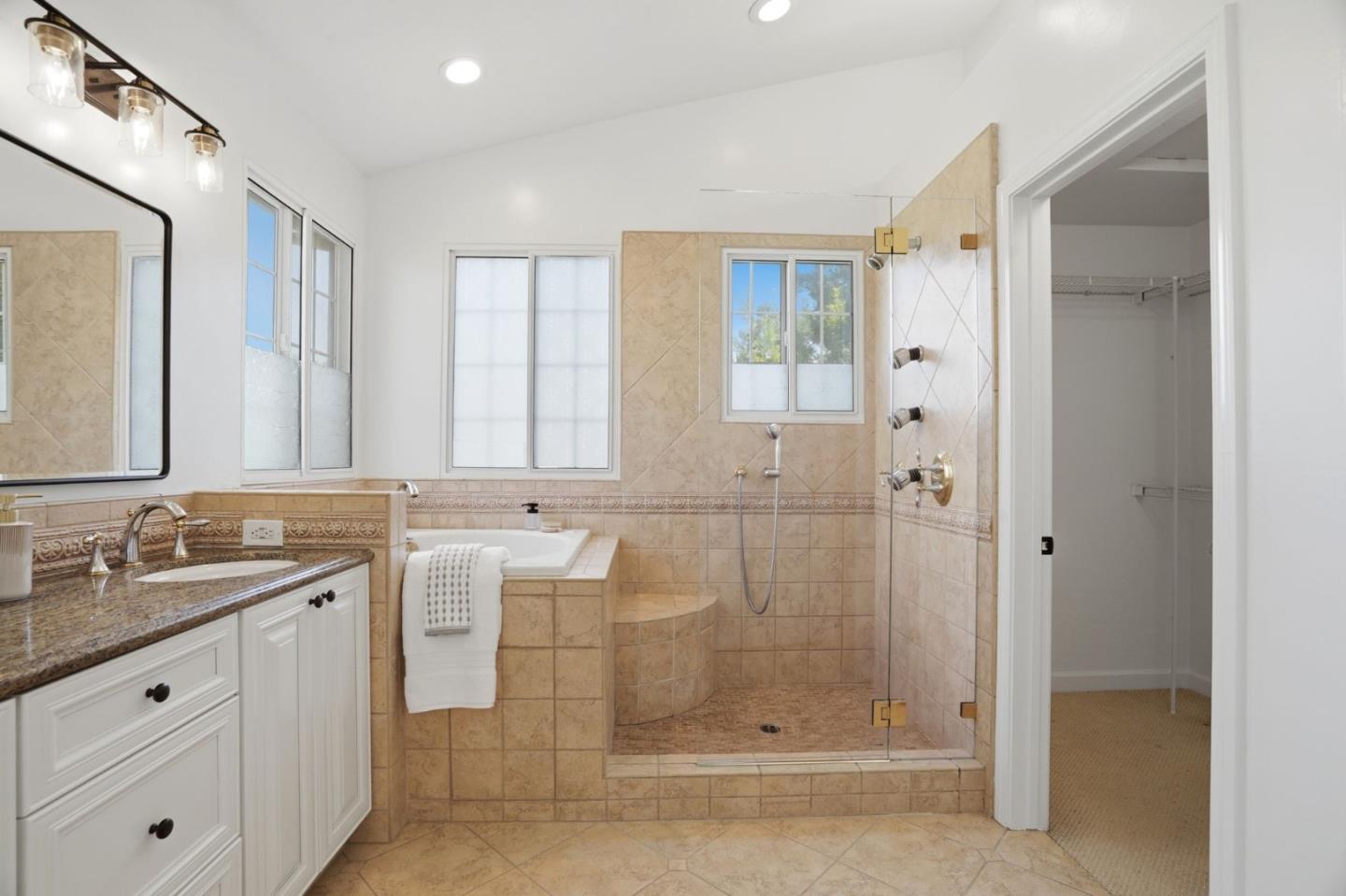 518 Porpoise Bay TER A