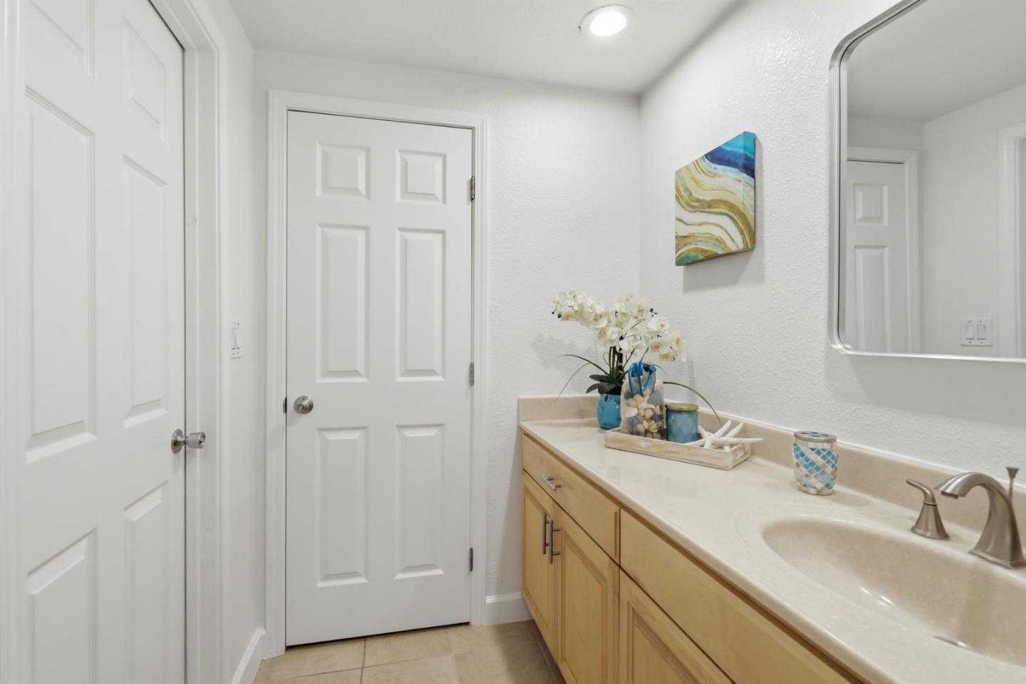 1056 Oaktree Drive