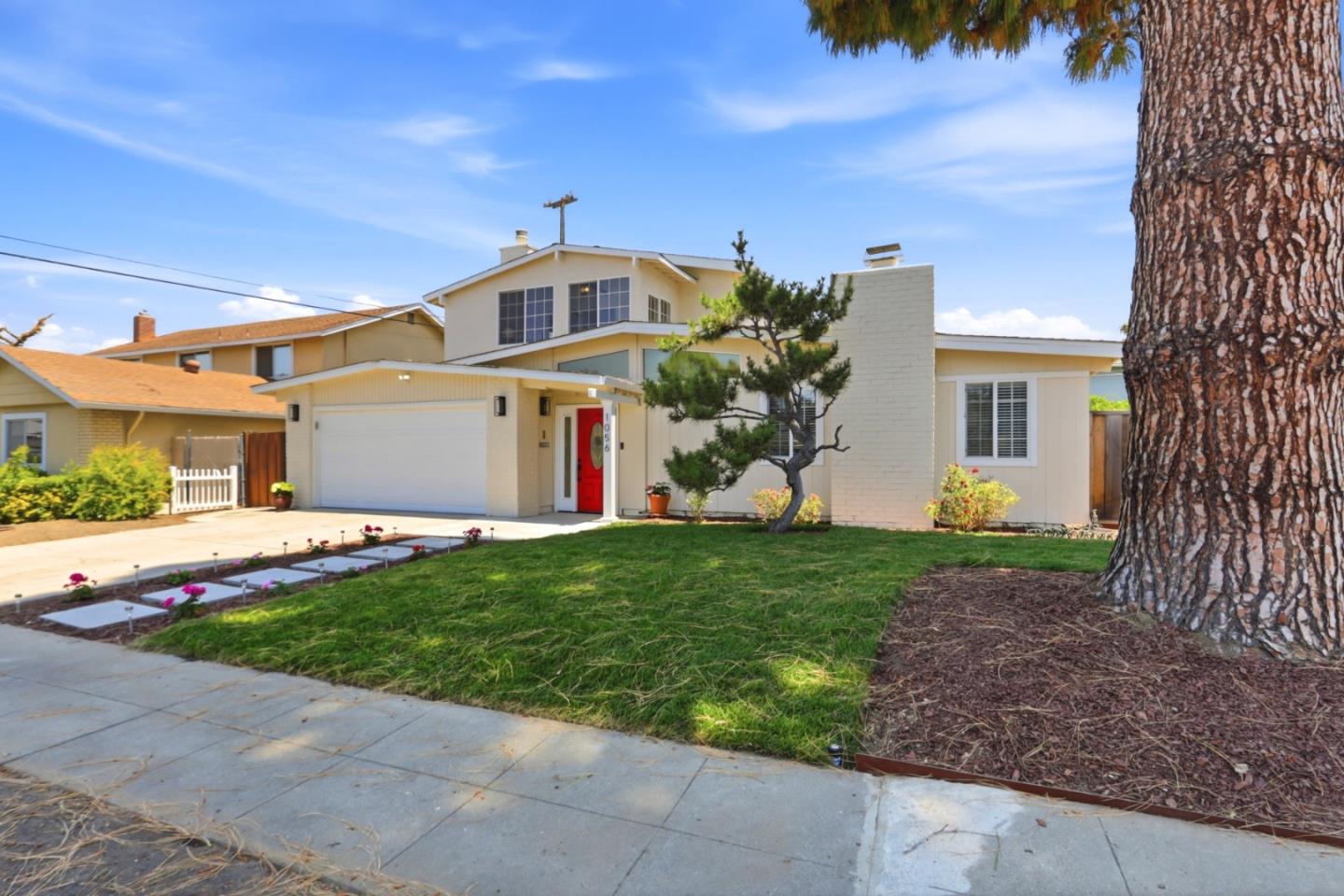 1056 Oaktree Drive