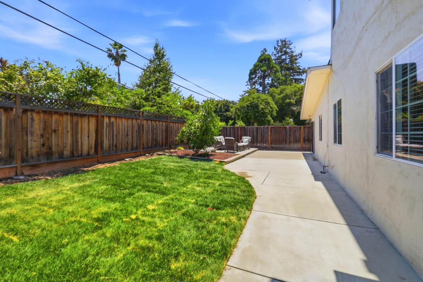 1056 Oaktree Drive