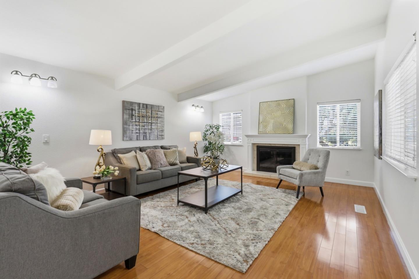 1056 Oaktree Drive