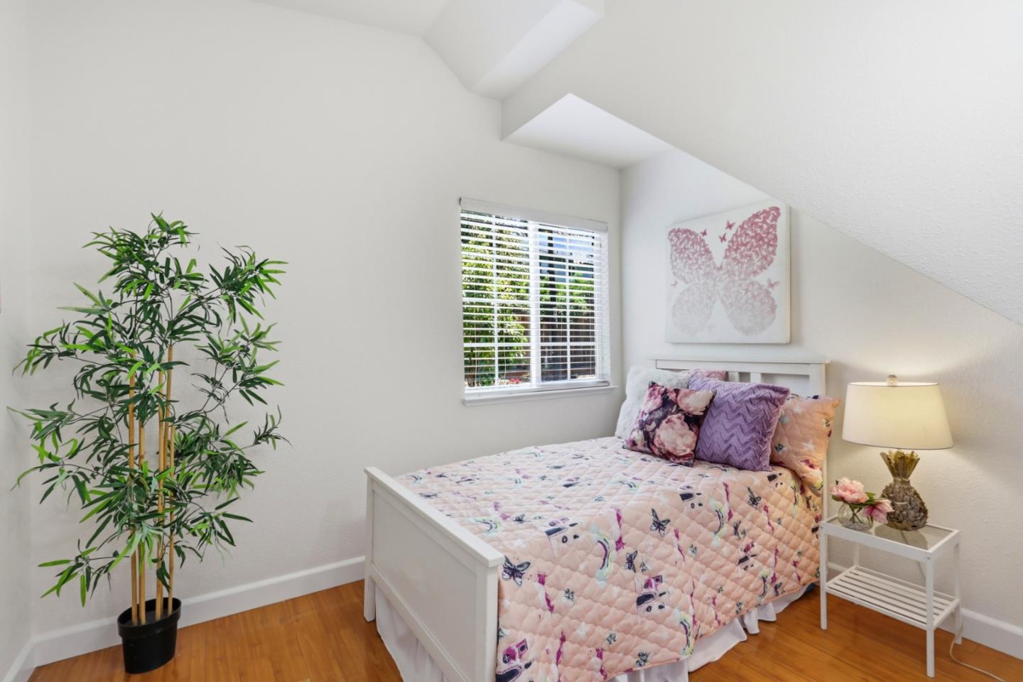 1056 Oaktree Drive