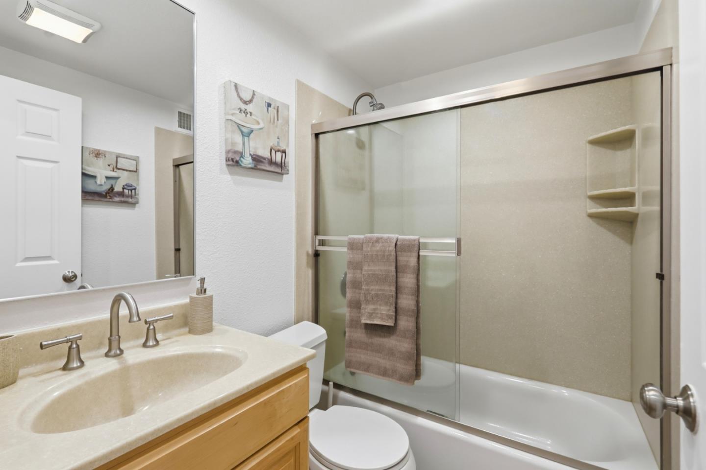 1056 Oaktree Drive