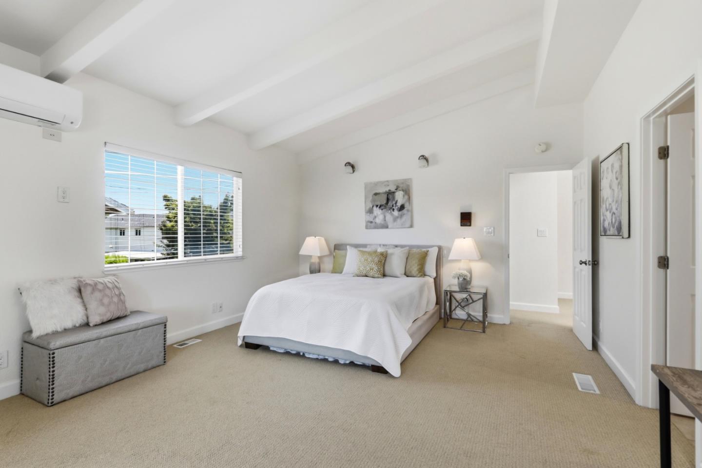 1056 Oaktree Drive