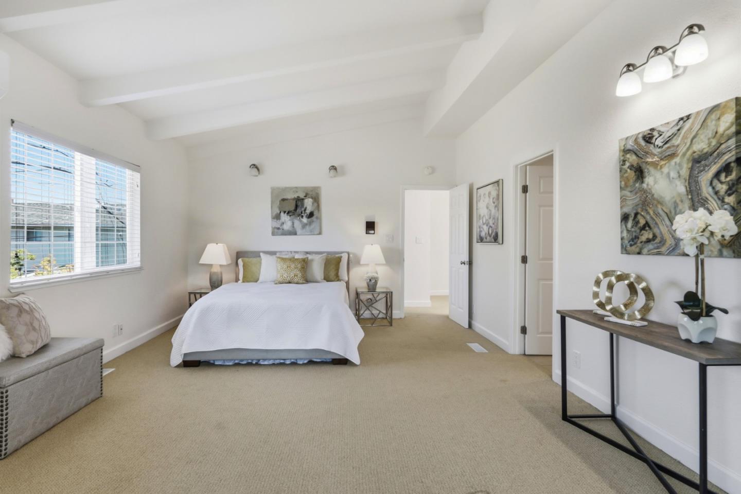 1056 Oaktree Drive