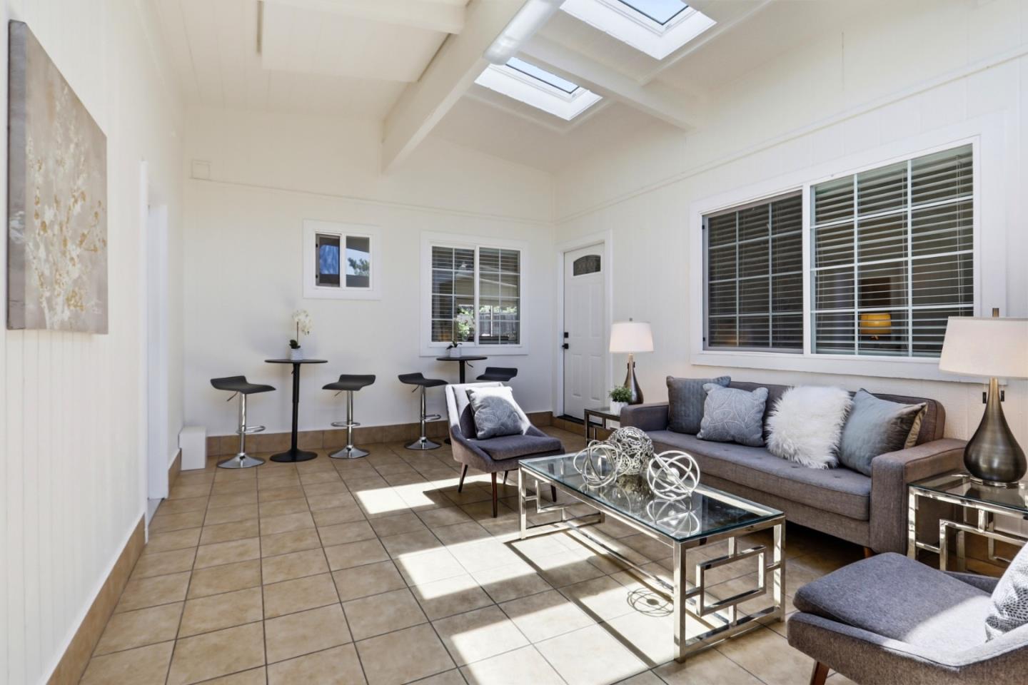 1056 Oaktree Drive