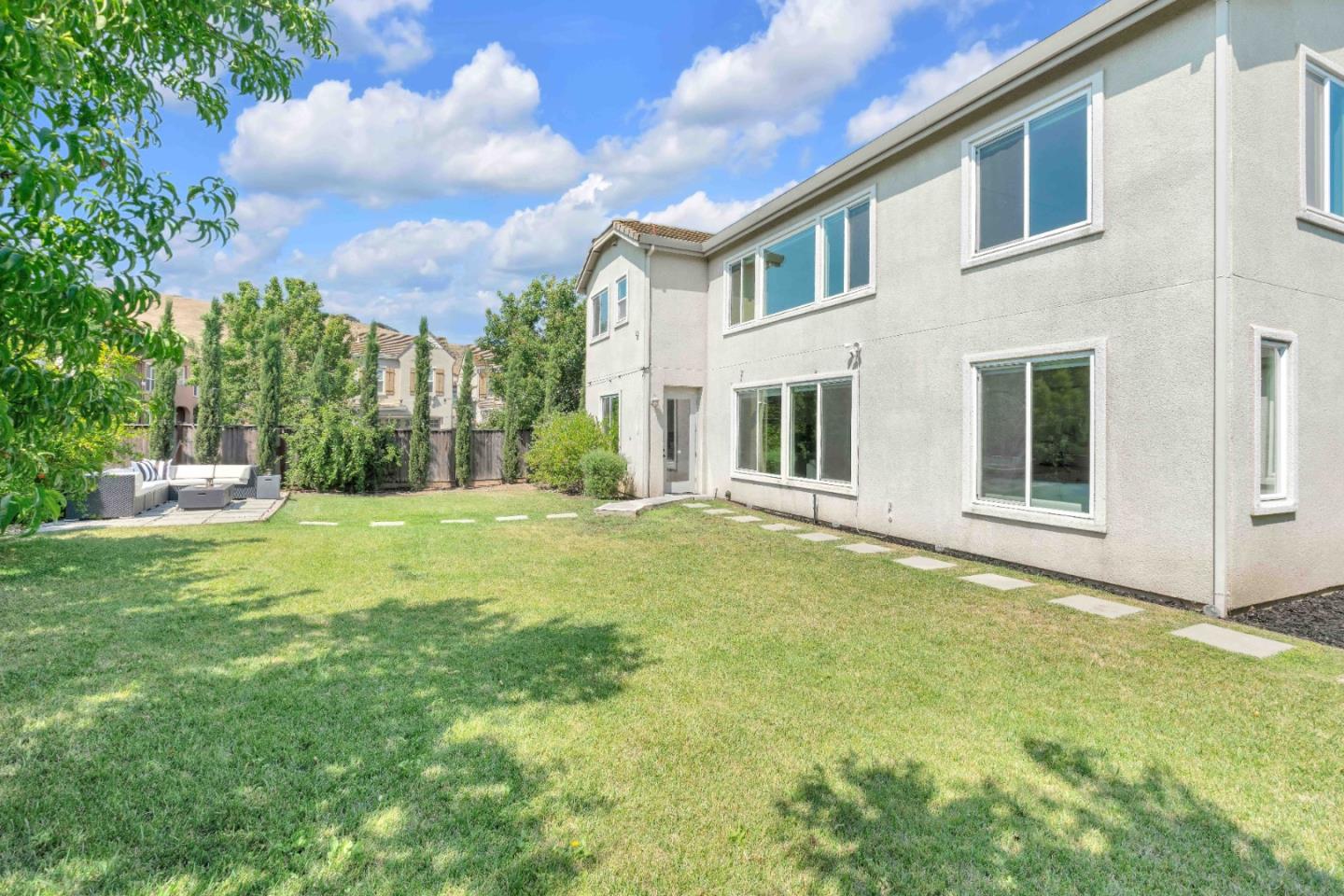 190 Fennel Court