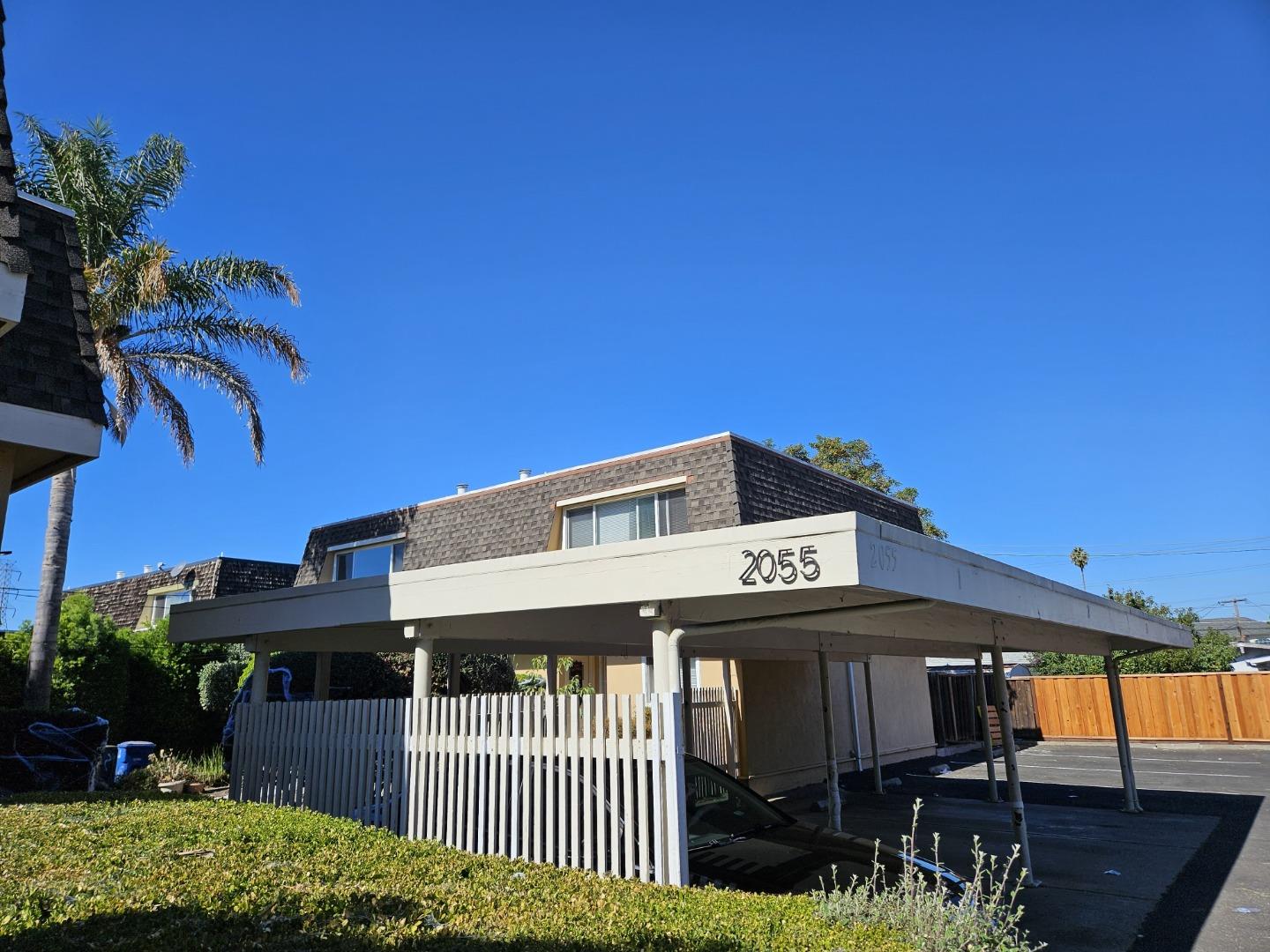 2055 Aldengate WAY 4