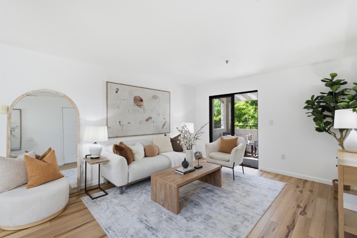 880 Fremont 729