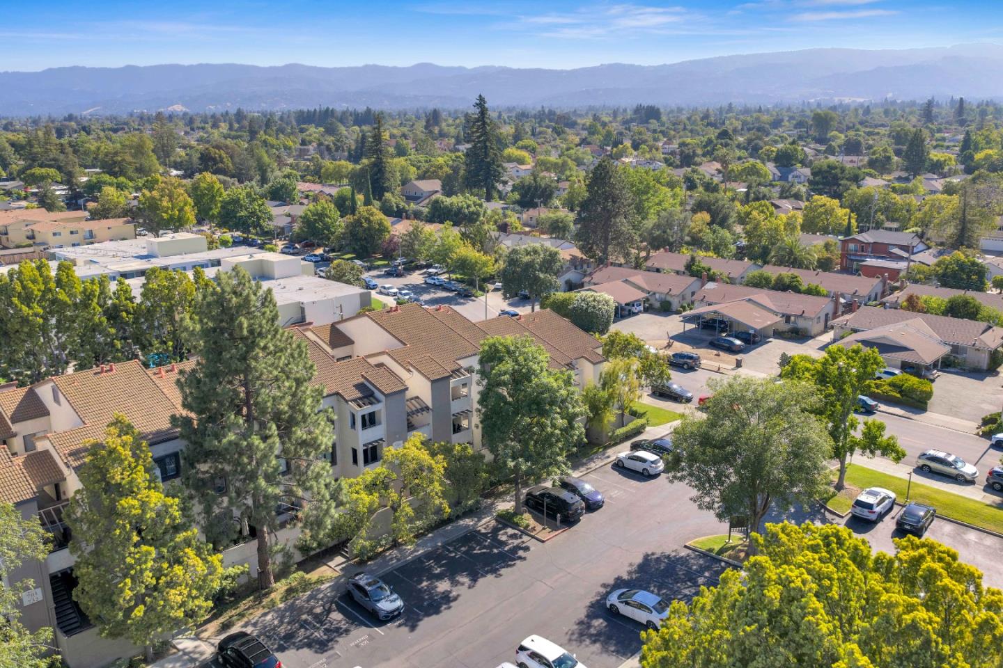 880 Fremont 729