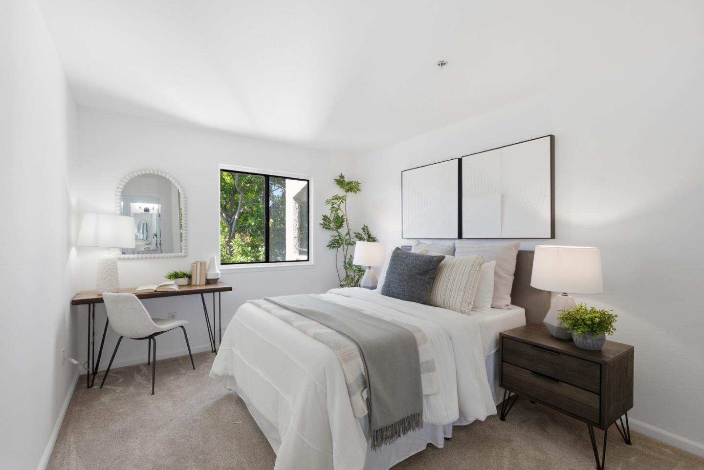 880 Fremont 729