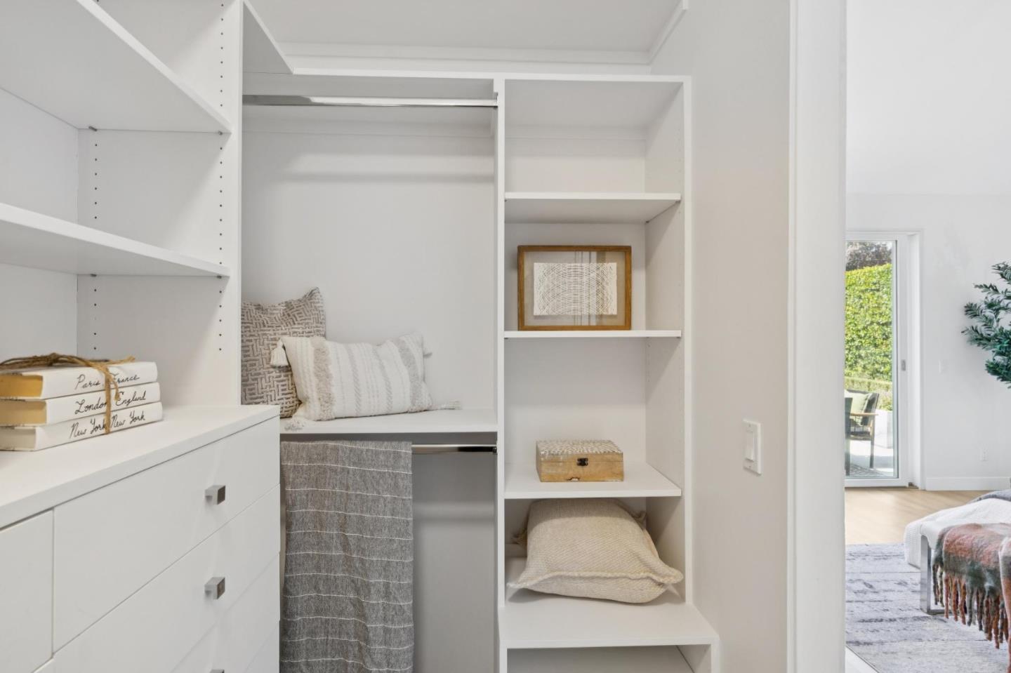 2131 Glenkirk DR