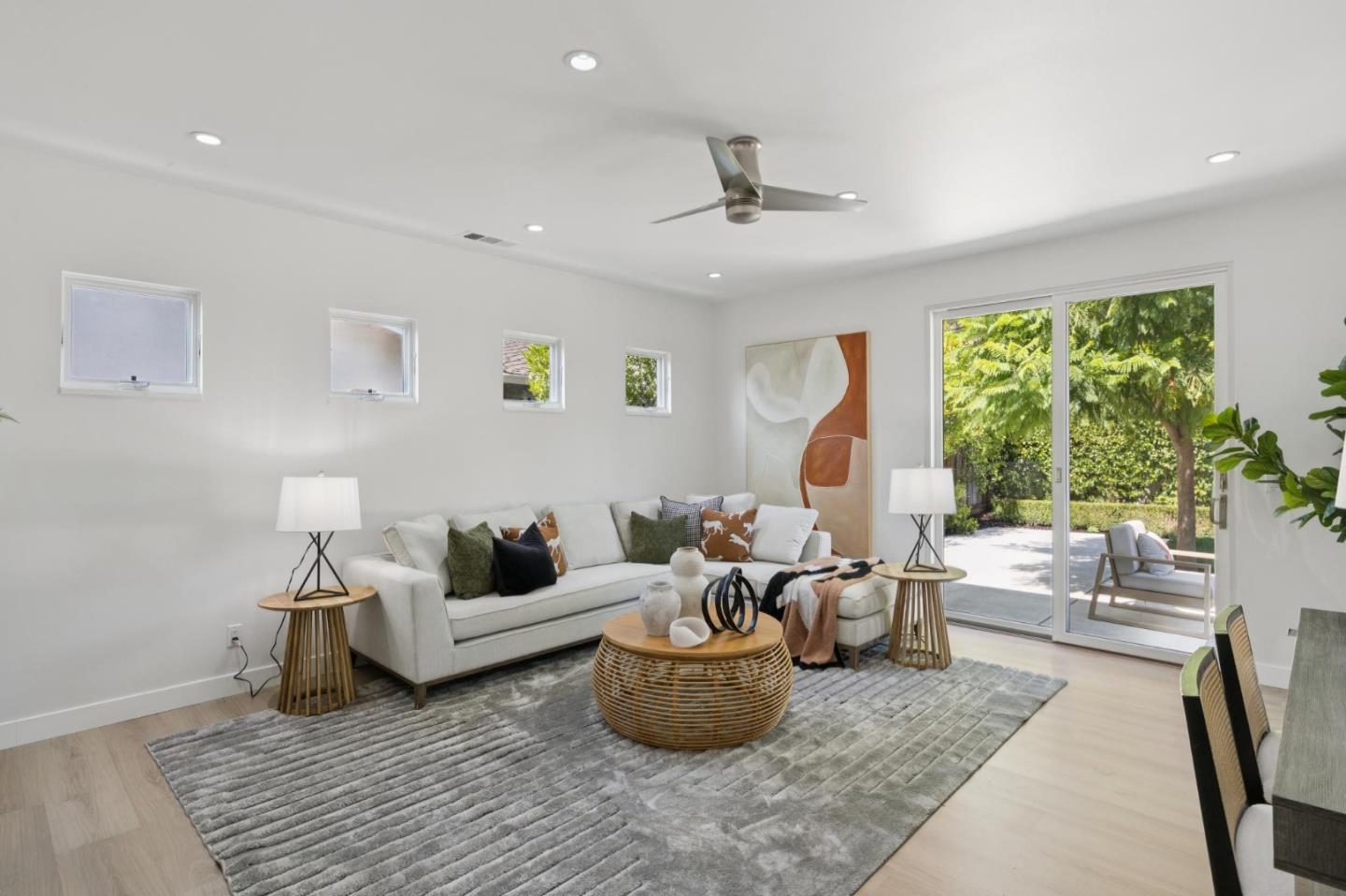 2131 Glenkirk DR