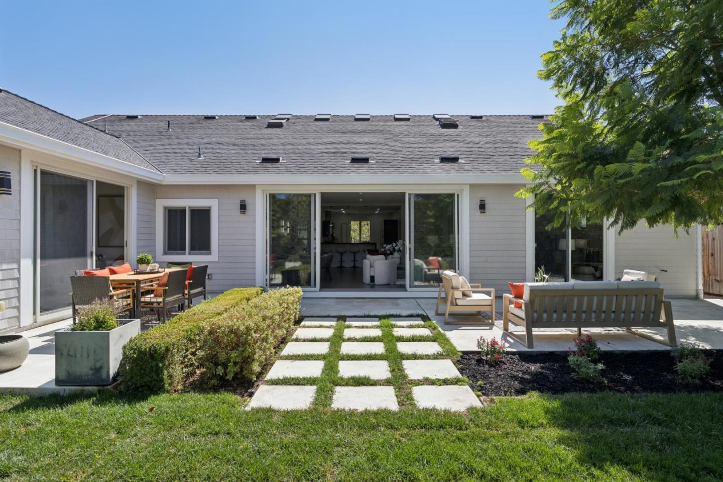 2131 Glenkirk DR