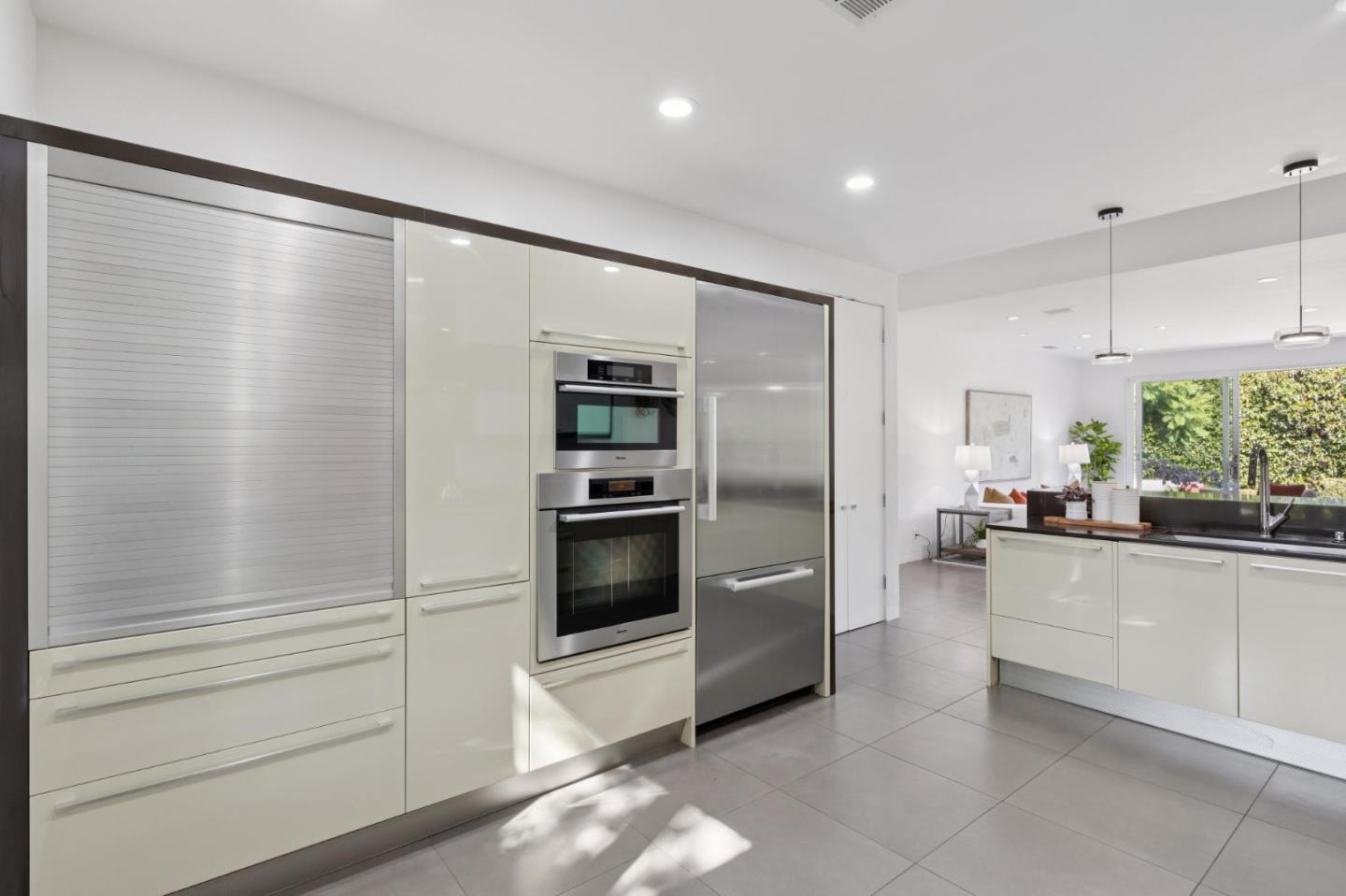 2131 Glenkirk DR