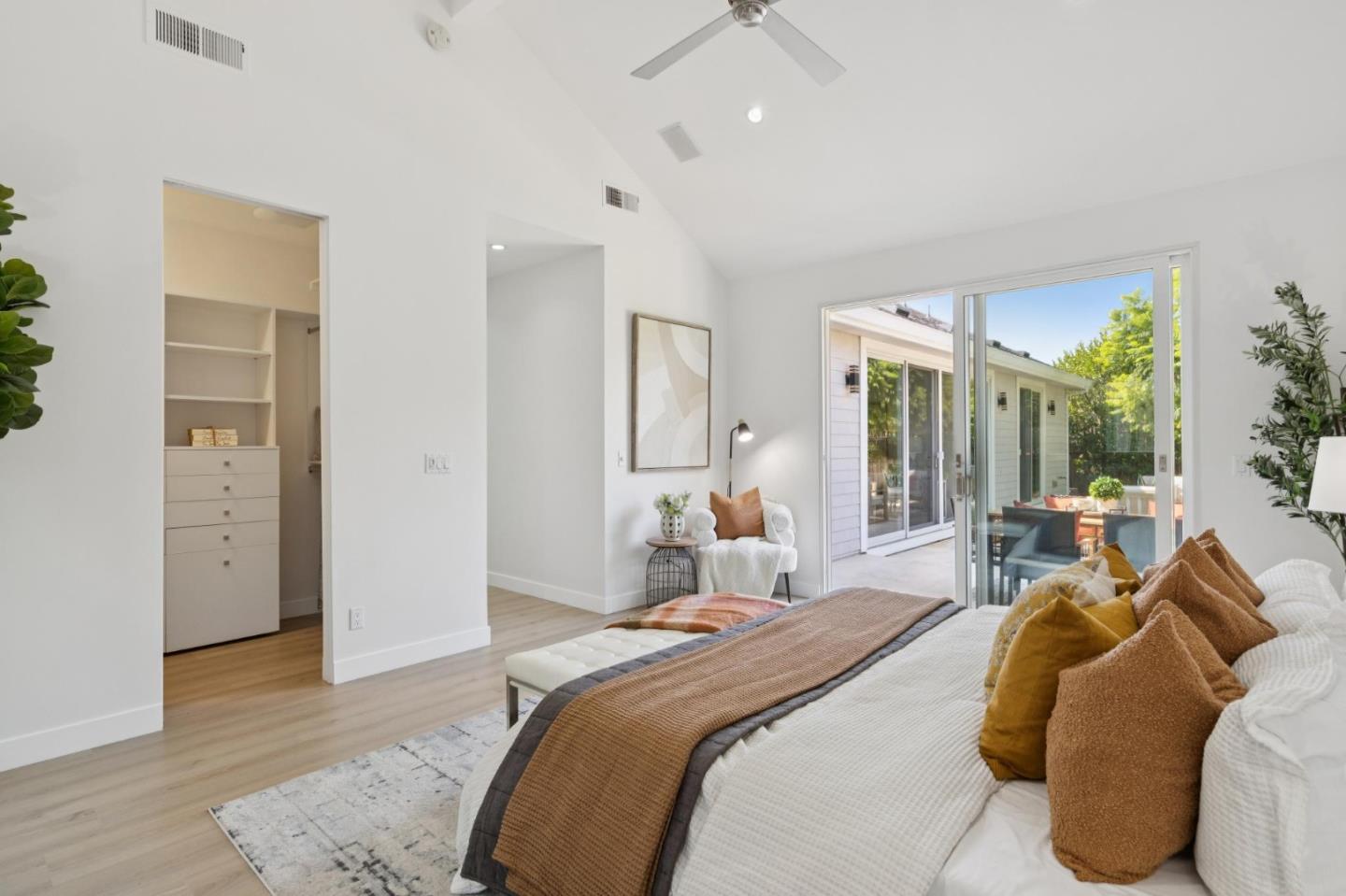 2131 Glenkirk DR
