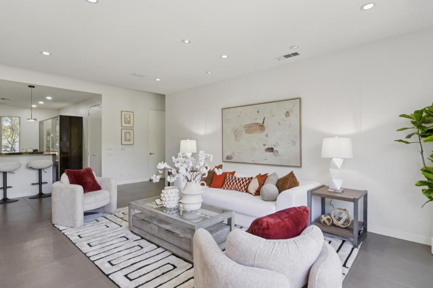 2131 Glenkirk DR