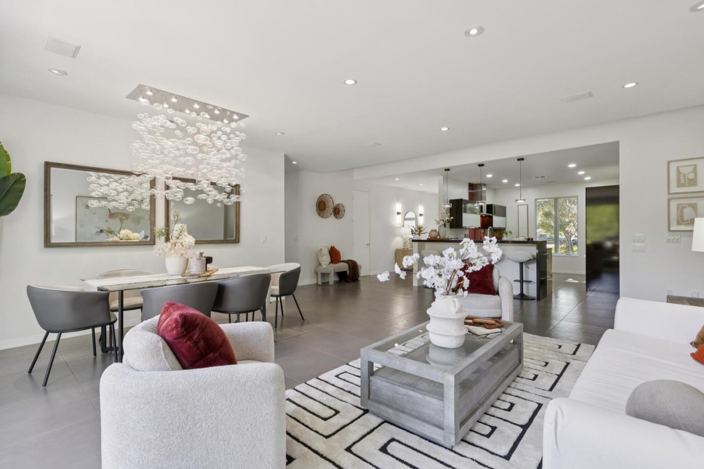 2131 Glenkirk DR
