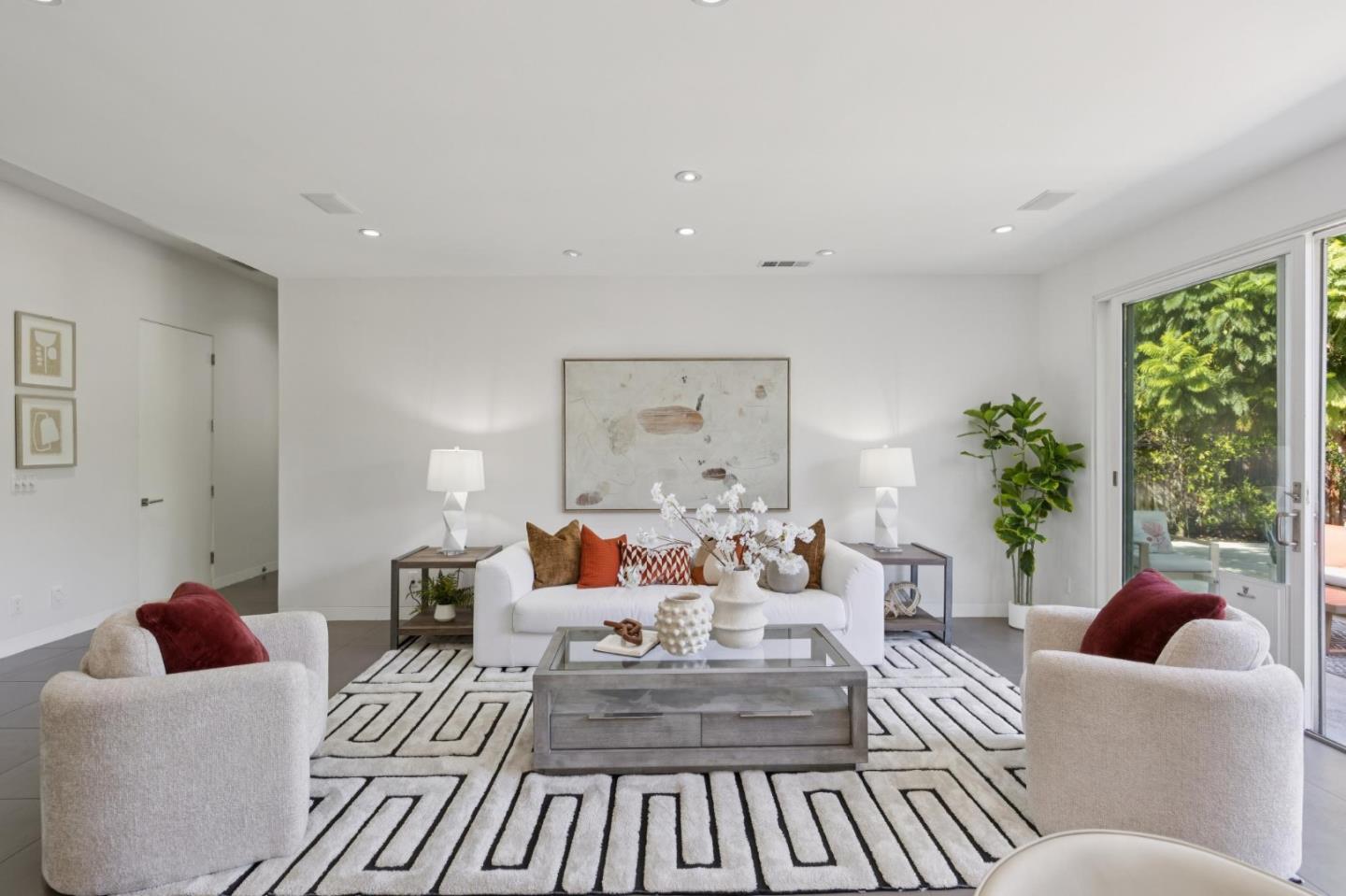 2131 Glenkirk DR