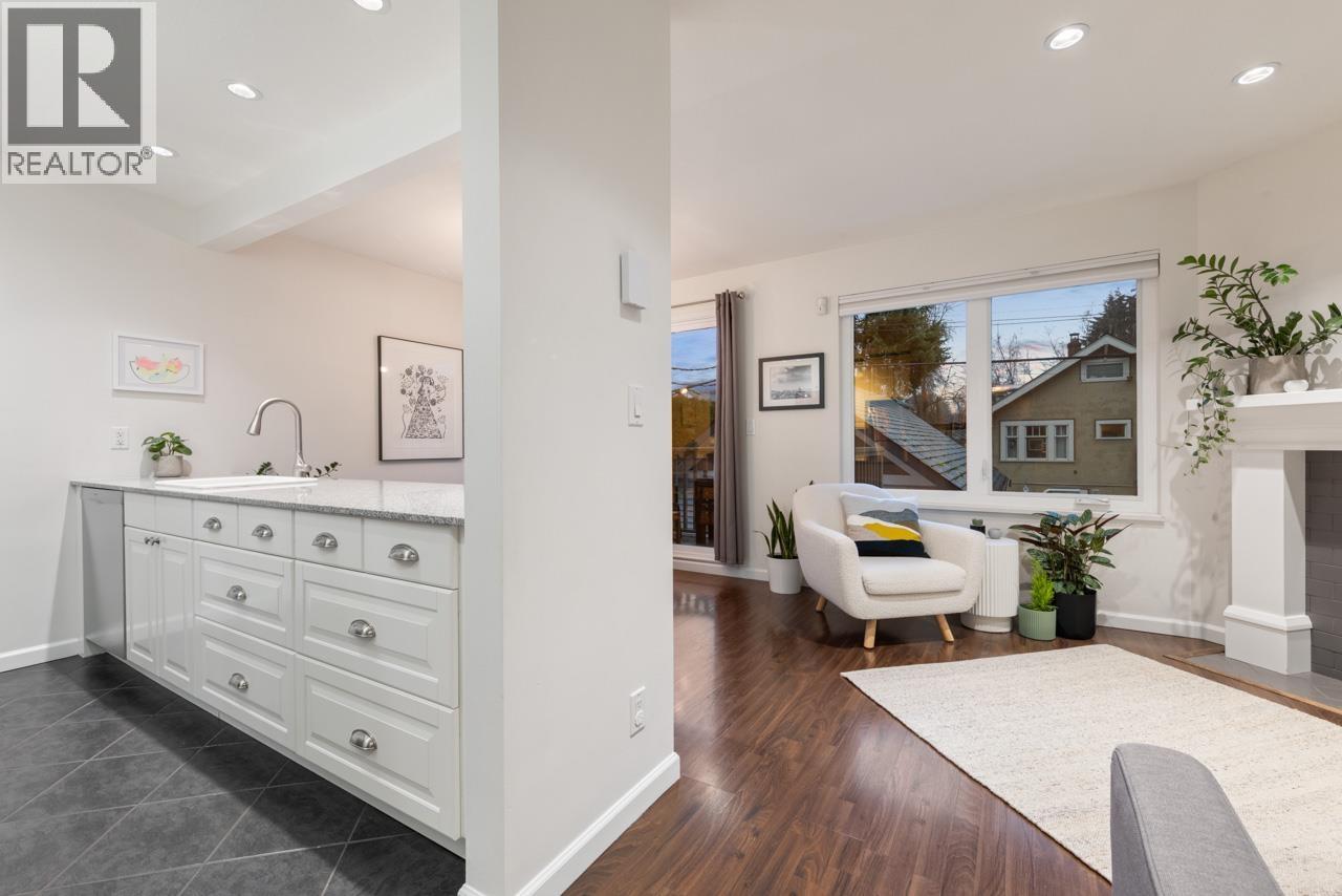103 W 15TH AVENUE