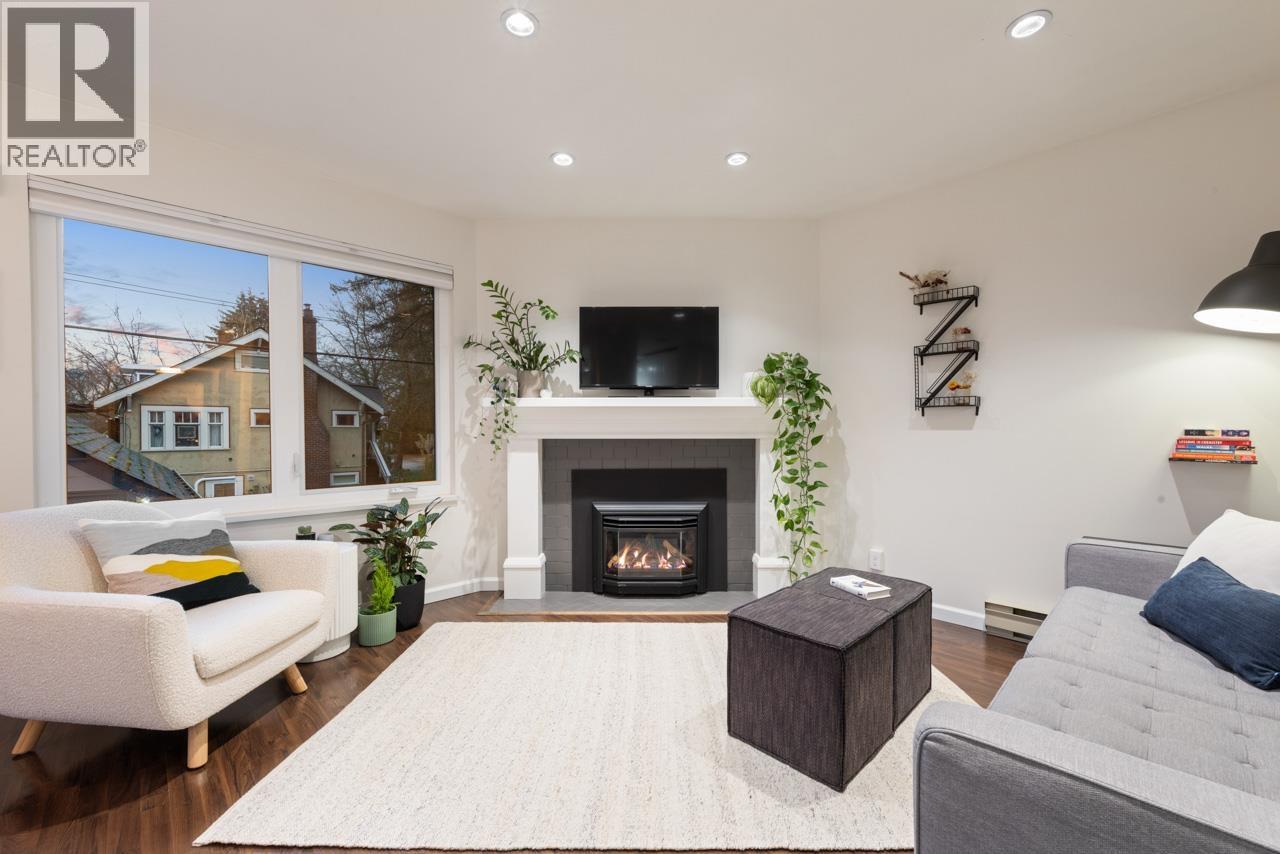 103 W 15TH AVENUE