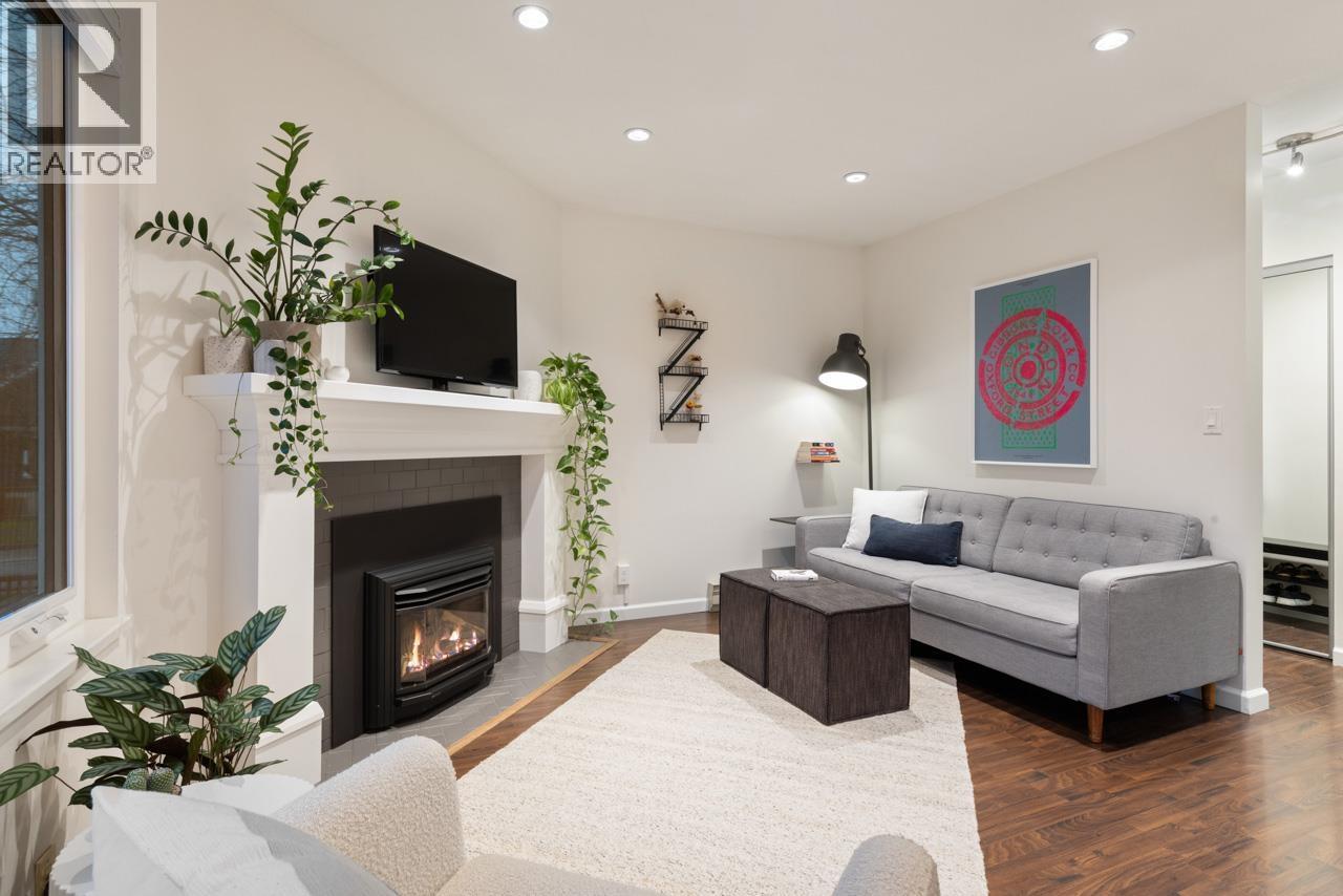 103 W 15TH AVENUE
