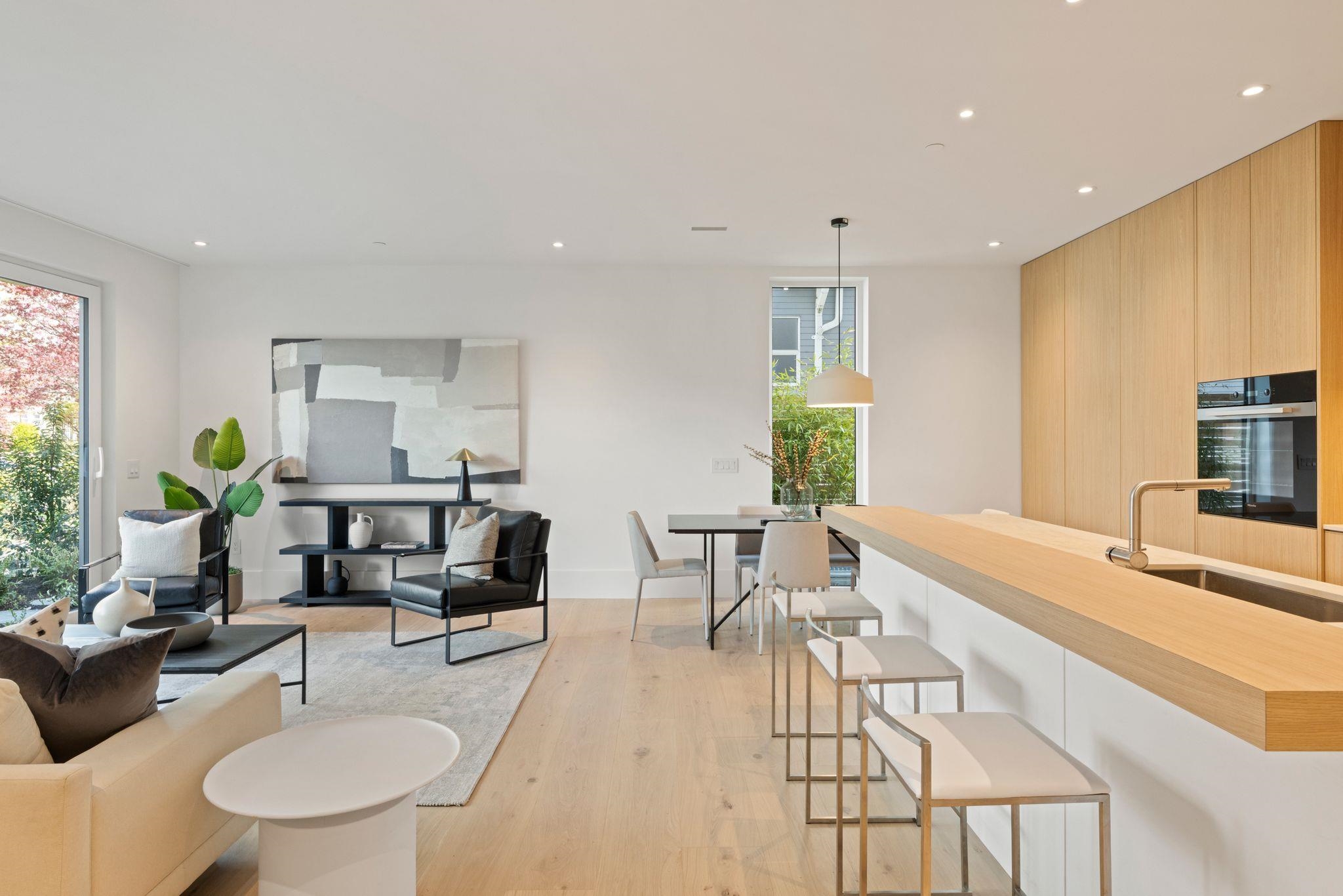 1 2830 MUSQUEAMVIEW STREET Unit: 1