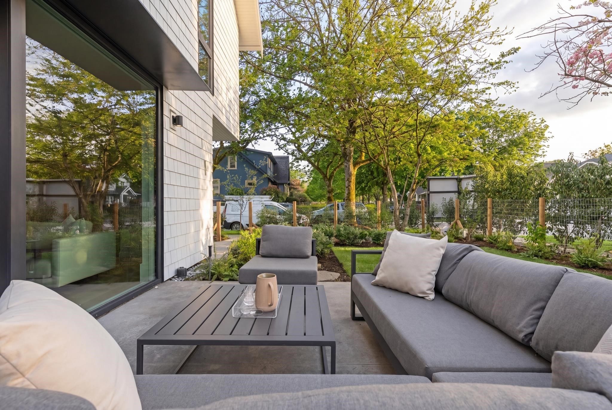 1 2830 MUSQUEAMVIEW STREET Unit: 1