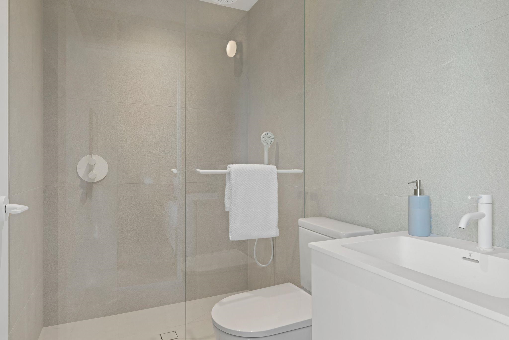 1 2830 MUSQUEAMVIEW STREET Unit: 1