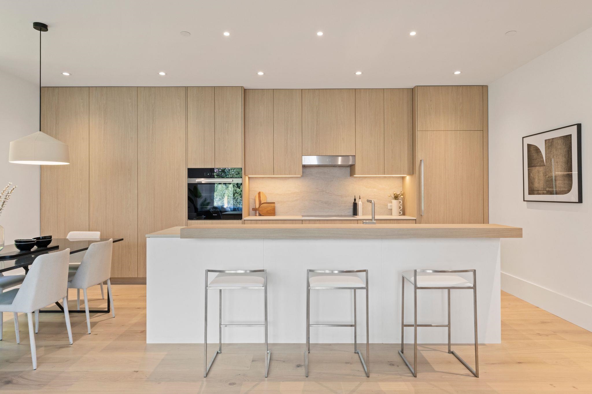 1 2830 MUSQUEAMVIEW STREET Unit: 1