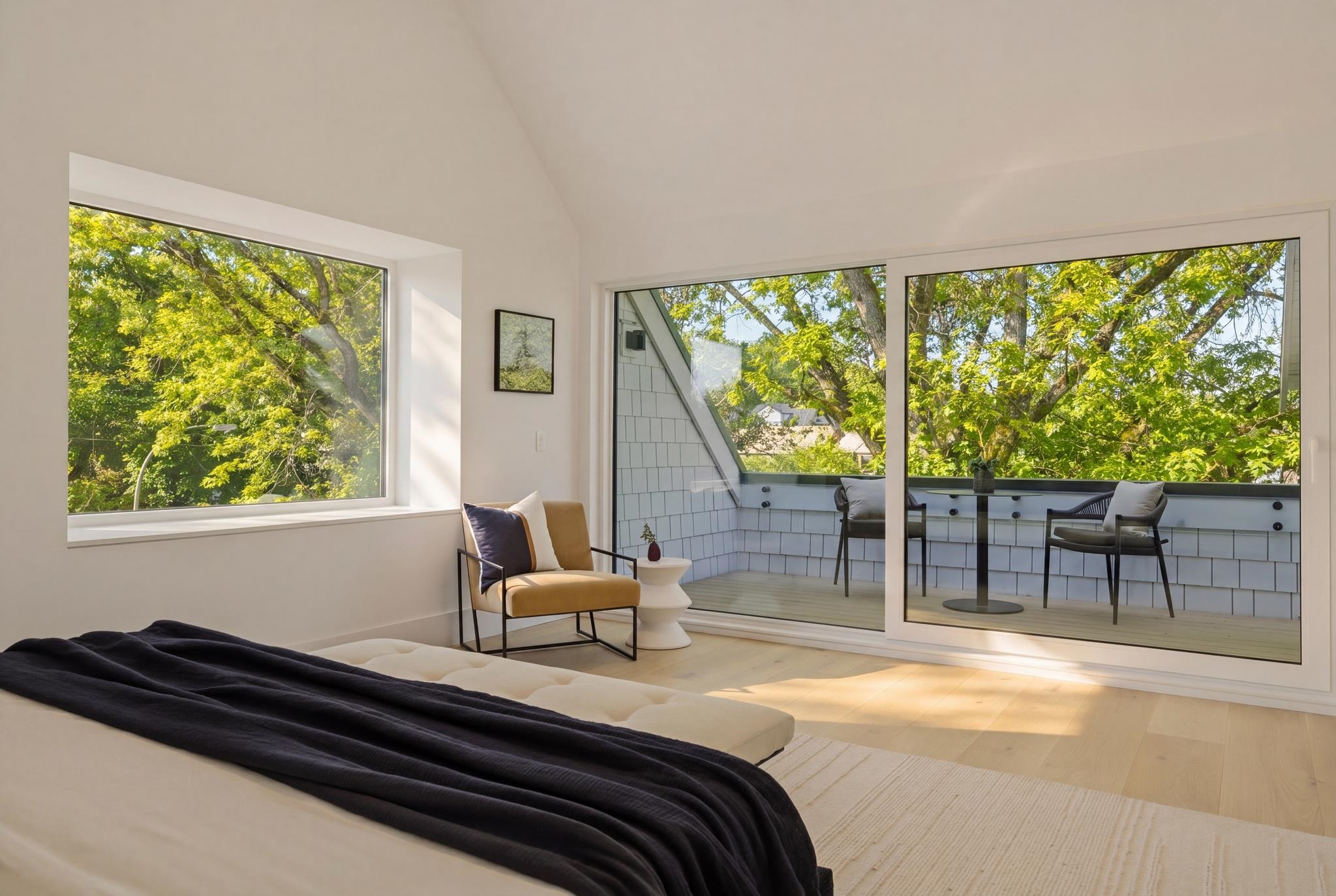 2 2830 MUSQUEAMVIEW STREET Unit: 2