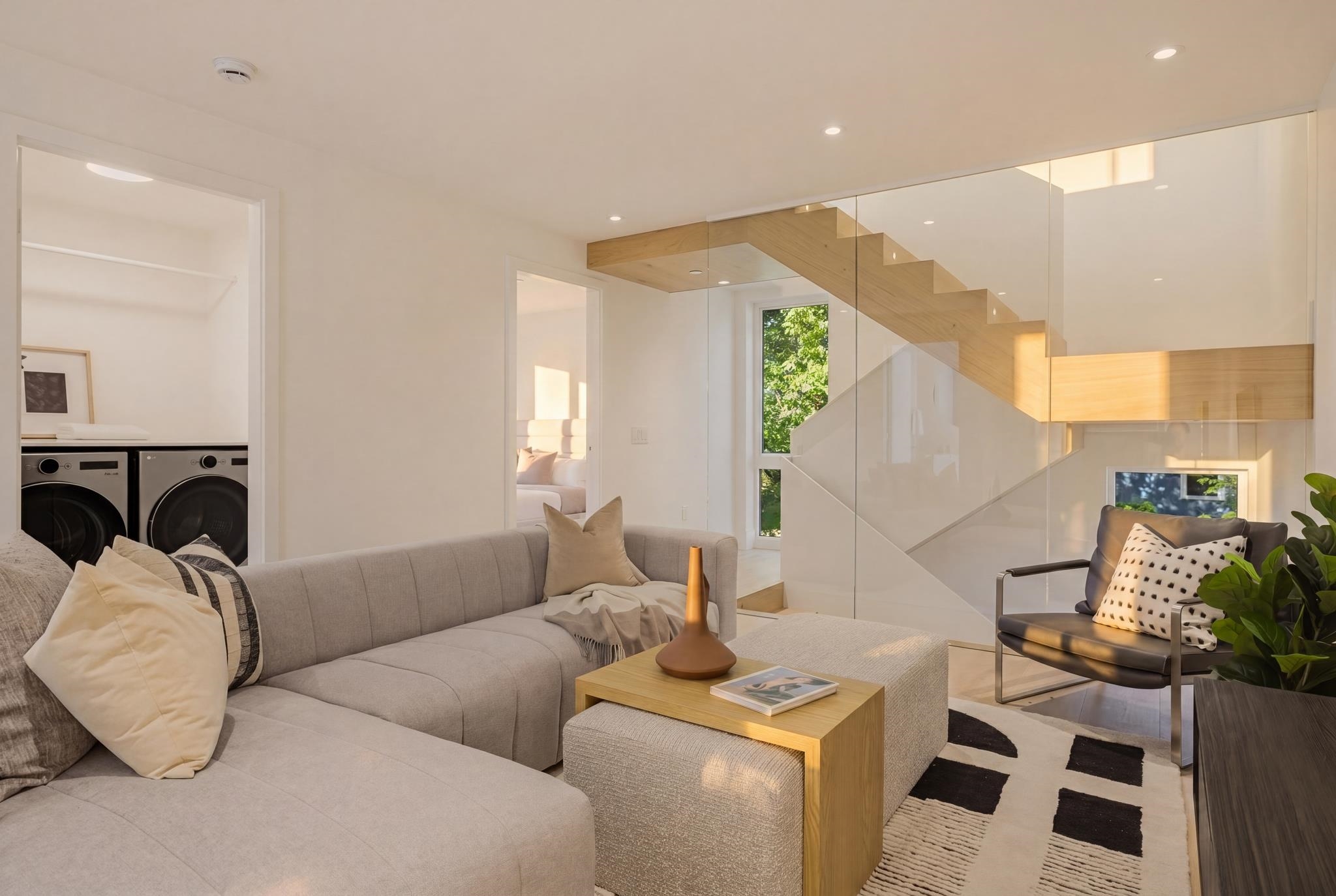 2 2830 MUSQUEAMVIEW STREET Unit: 2