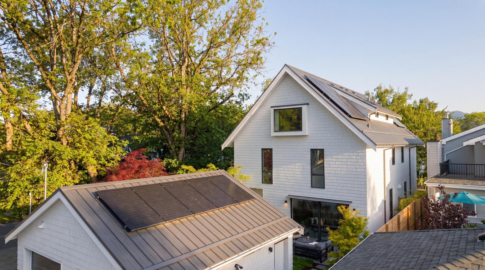 2 2830 MUSQUEAMVIEW STREET Unit: 2