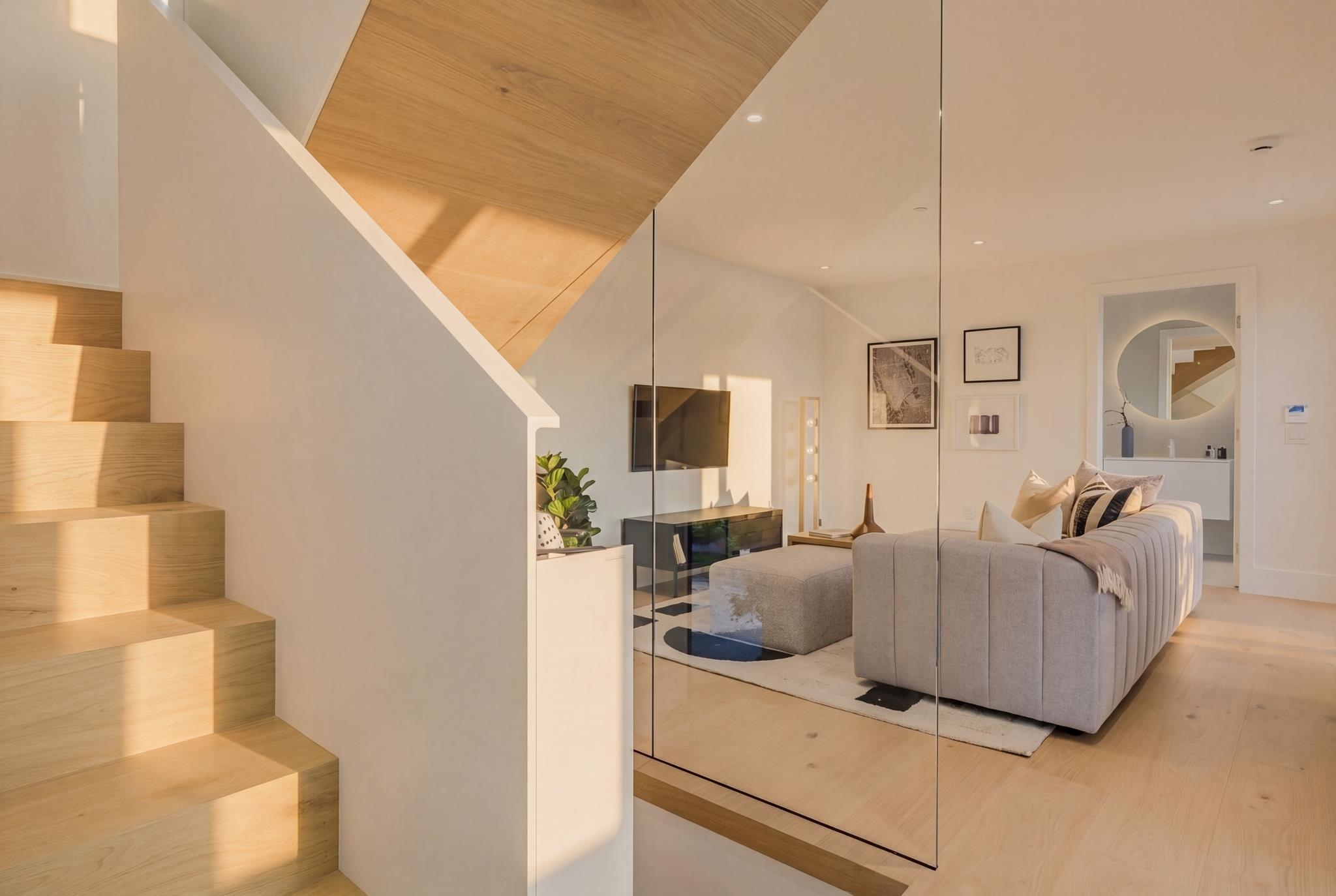 2 2830 MUSQUEAMVIEW STREET Unit: 2