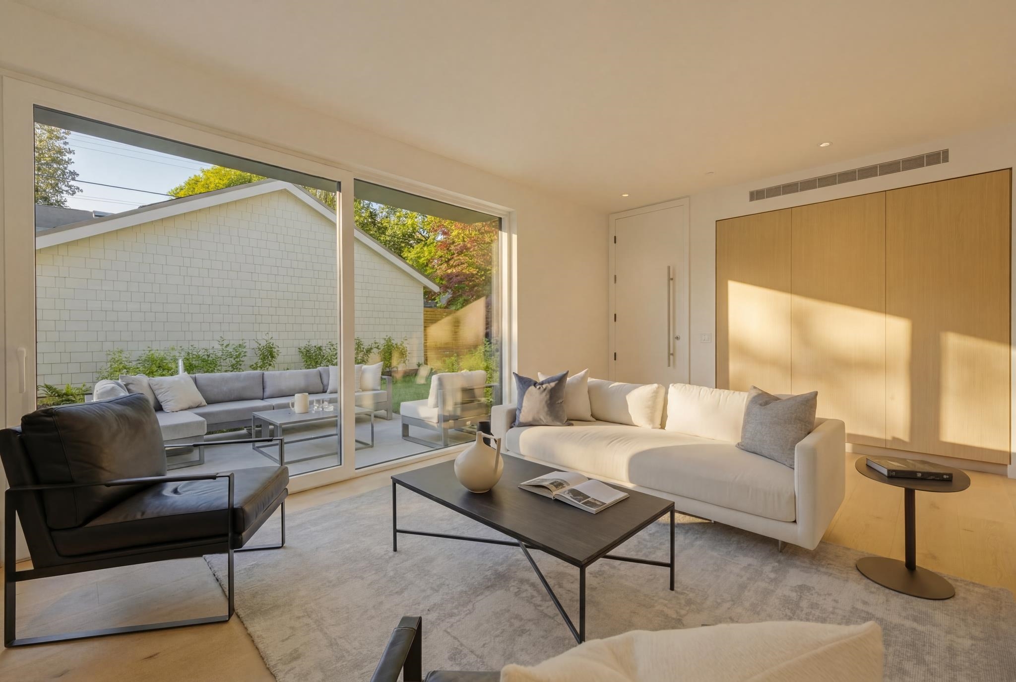 2 2830 MUSQUEAMVIEW STREET Unit: 2