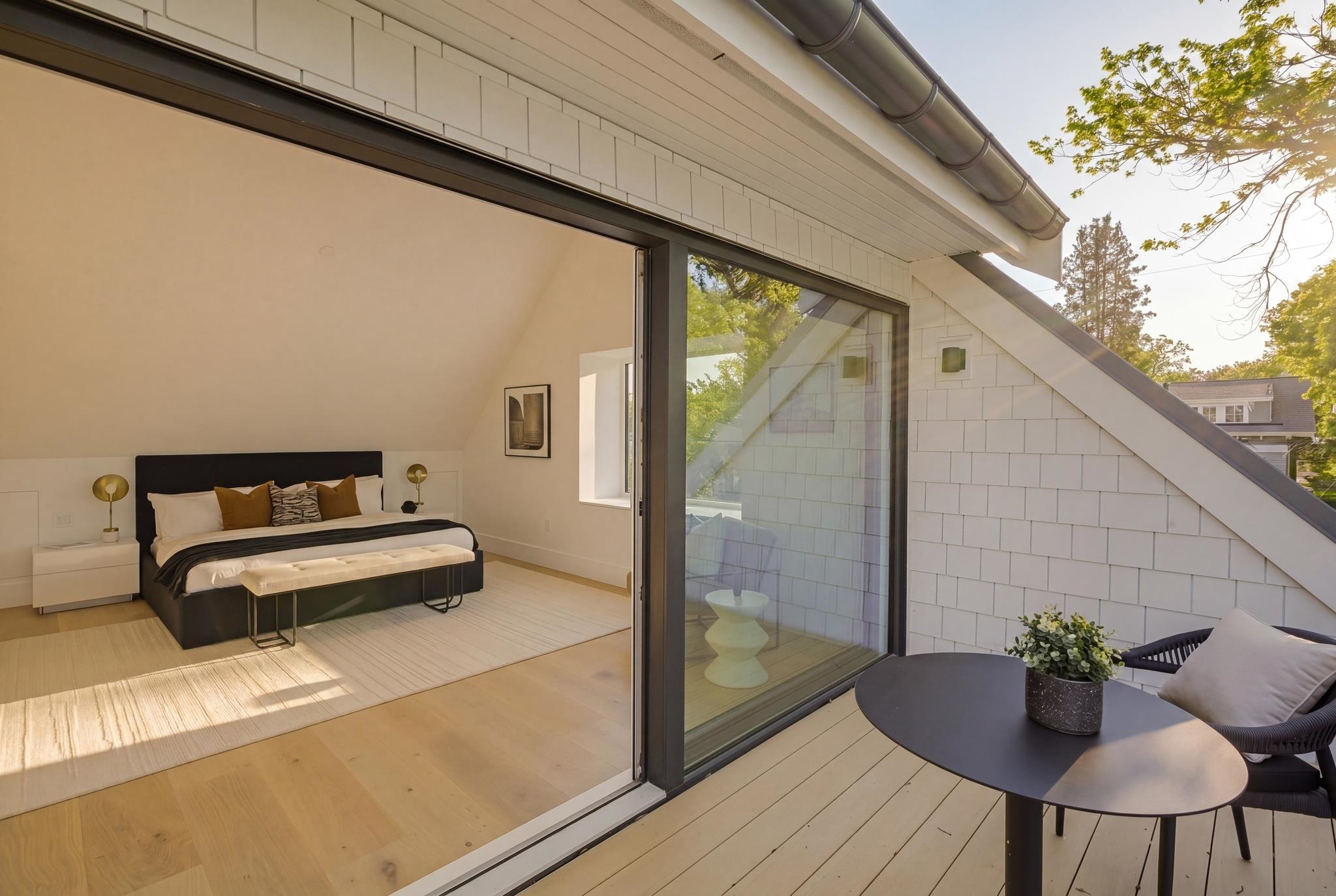 2 2830 MUSQUEAMVIEW STREET Unit: 2