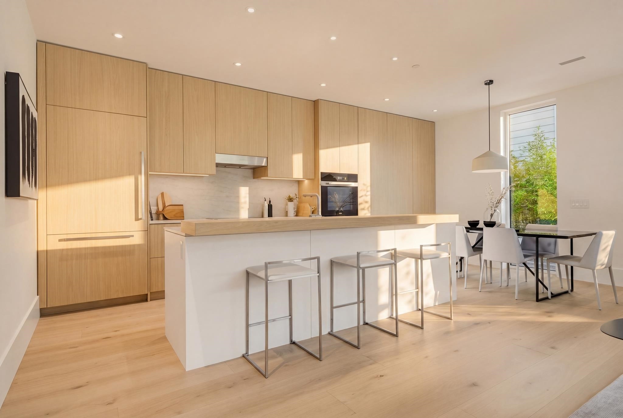 2 2830 MUSQUEAMVIEW STREET Unit: 2