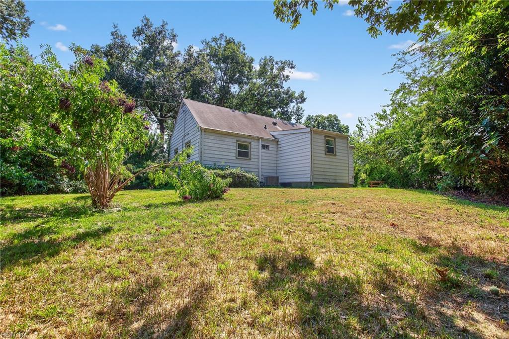 1370 Boxwood CIR