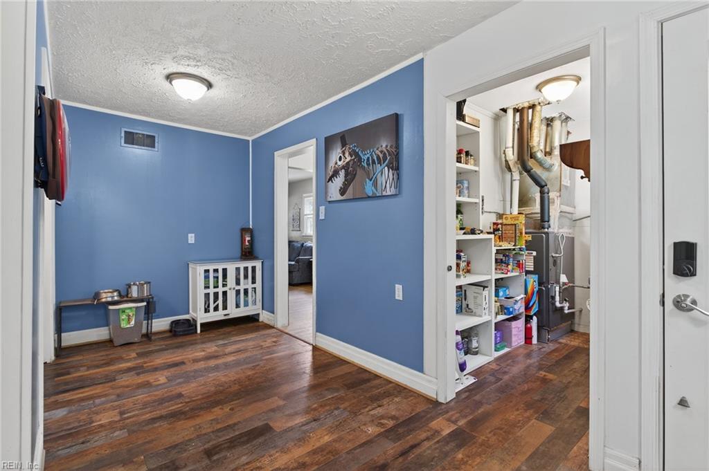 1370 Boxwood CIR