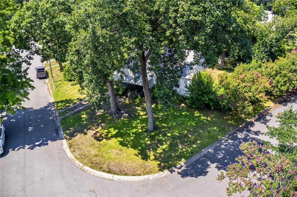 1370 Boxwood CIR