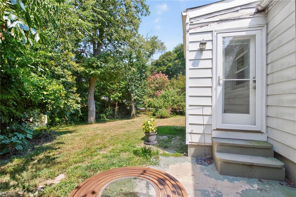 1370 Boxwood CIR