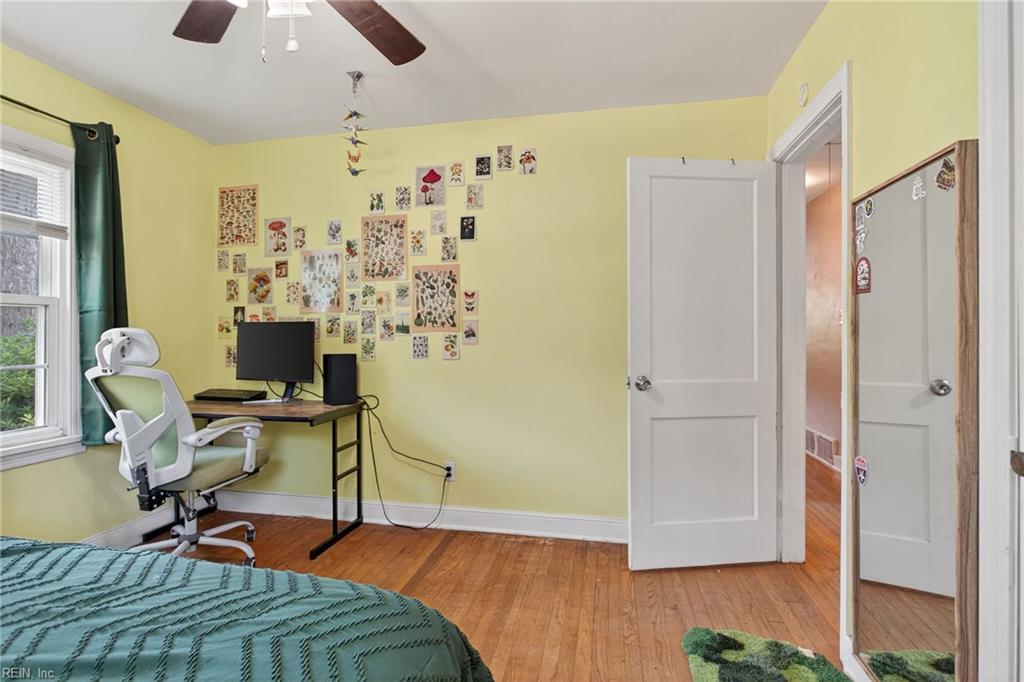 1370 Boxwood CIR
