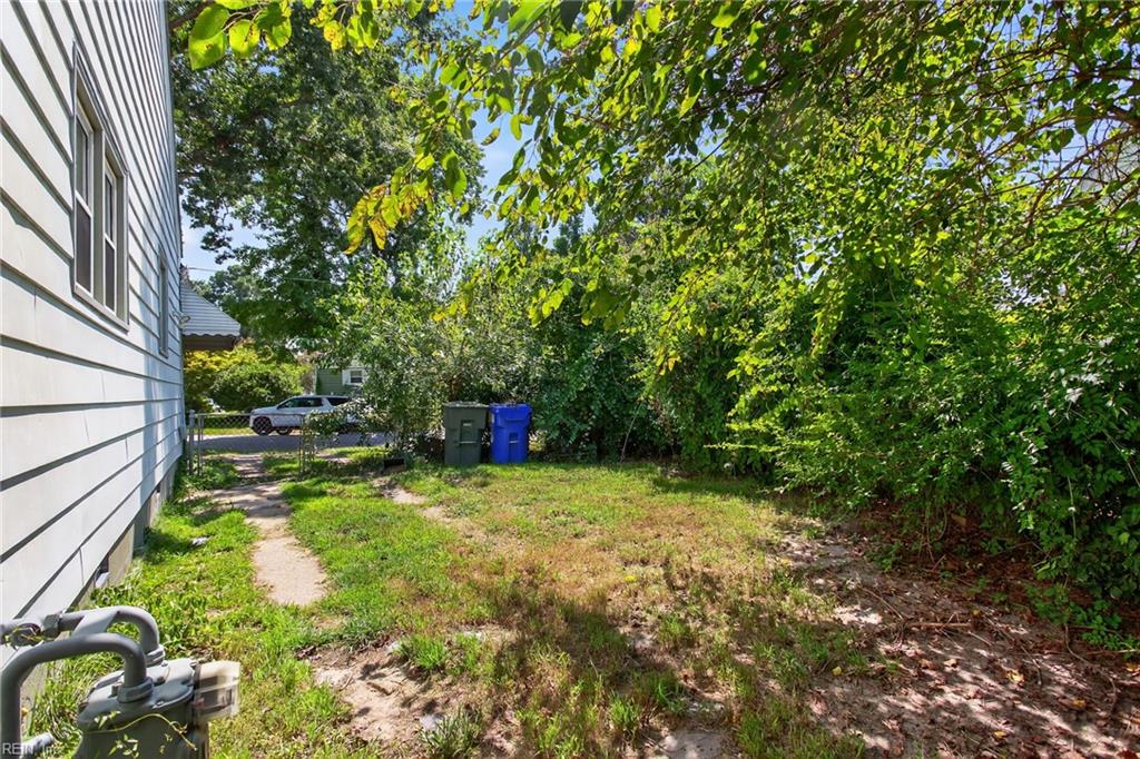1370 Boxwood CIR