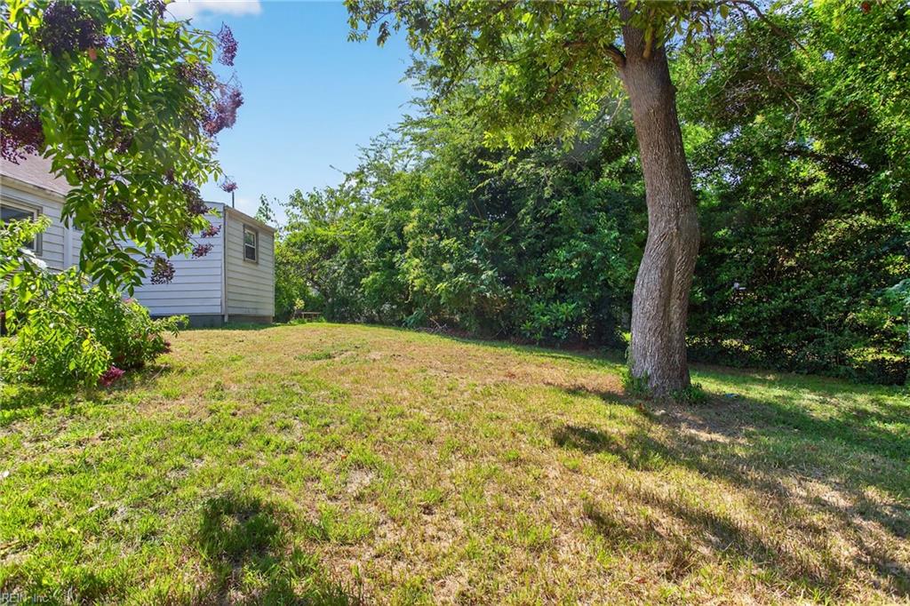 1370 Boxwood CIR