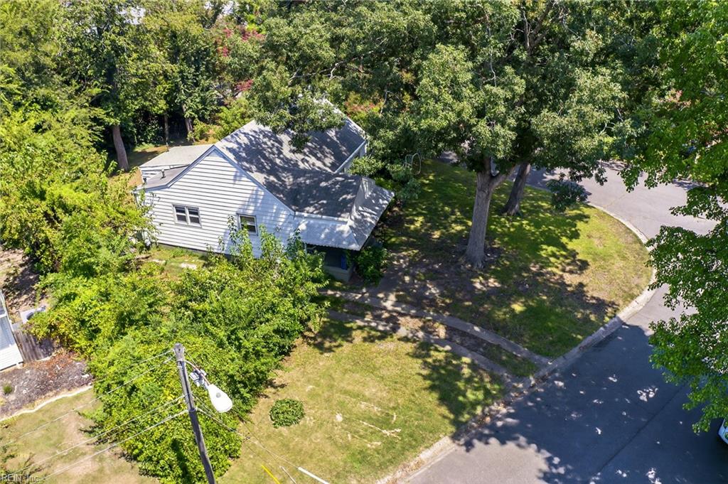 1370 Boxwood CIR