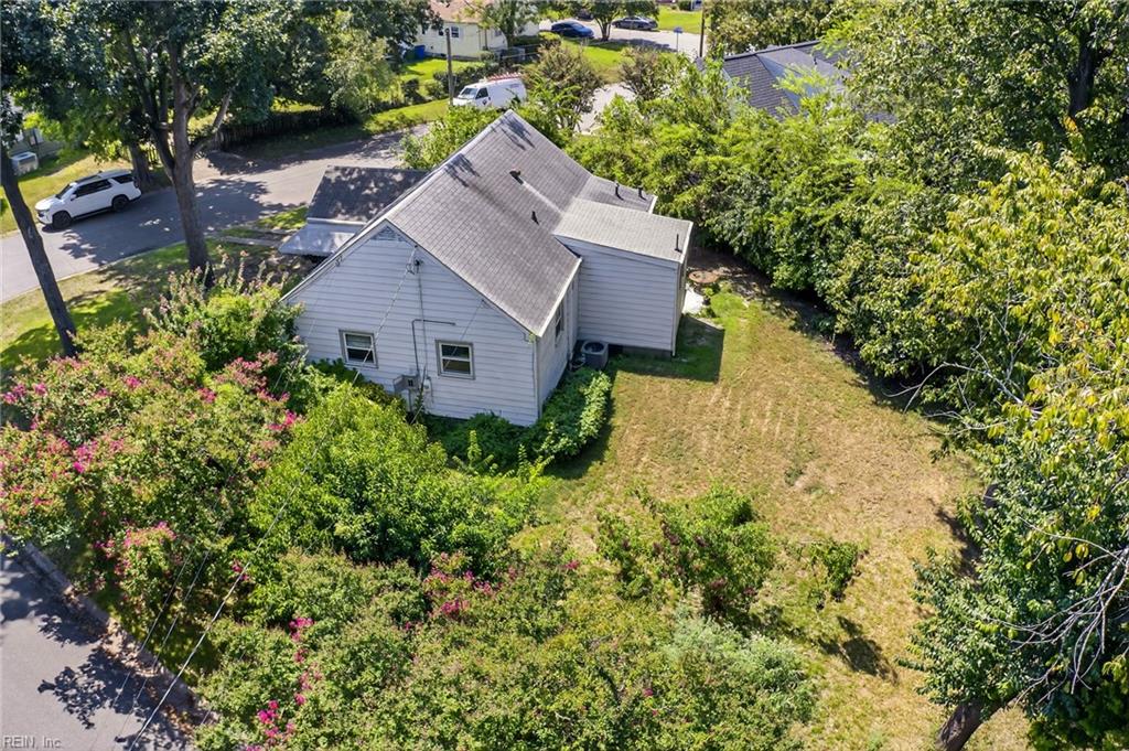 1370 Boxwood CIR