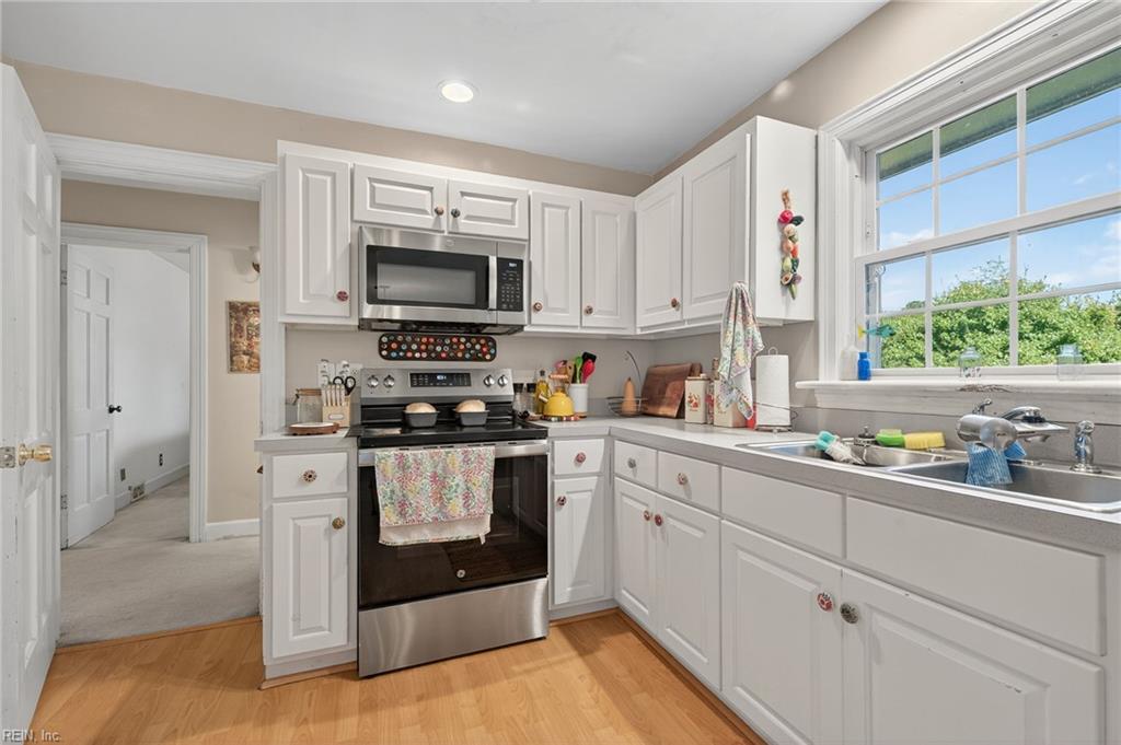 4959 Briarwood LN