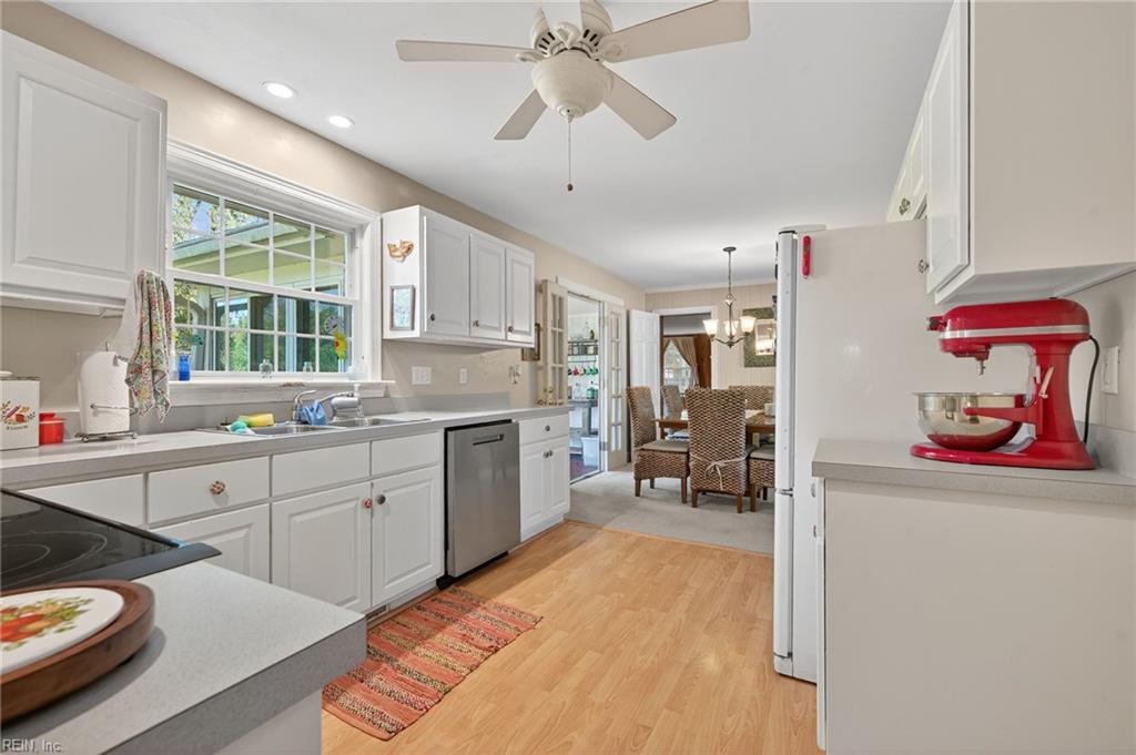 4959 Briarwood LN