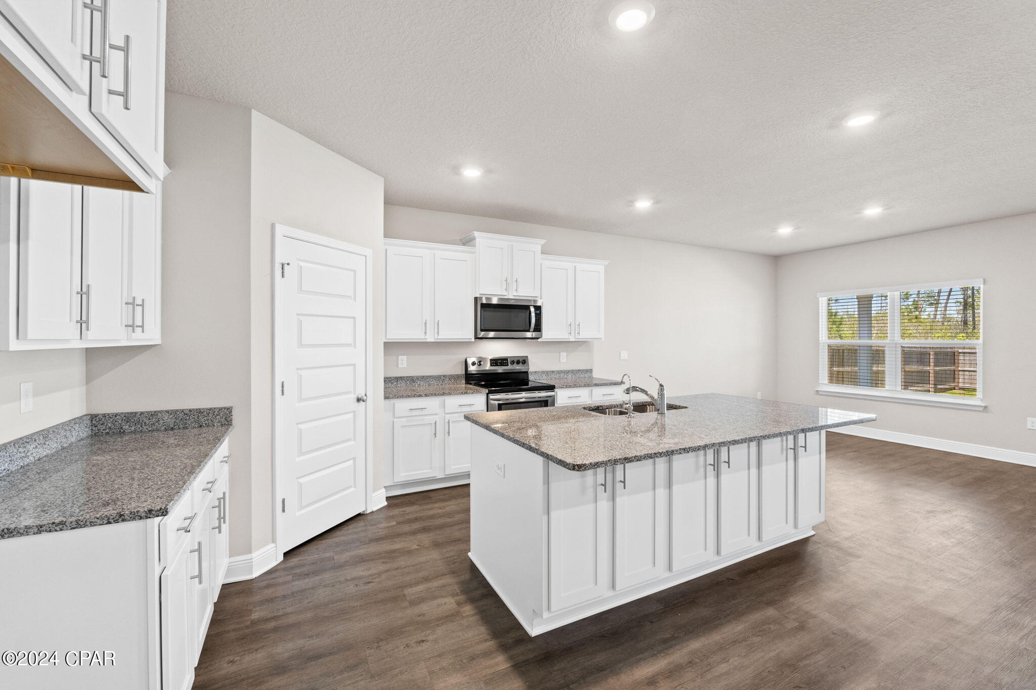 338 Emerald Cove Street